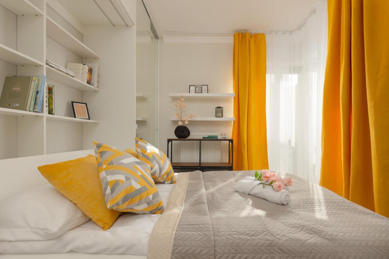 Lakeview Apartment Kapelanow Armii Krajowej By Noclegi Renters Varşova Dış mekan fotoğraf
